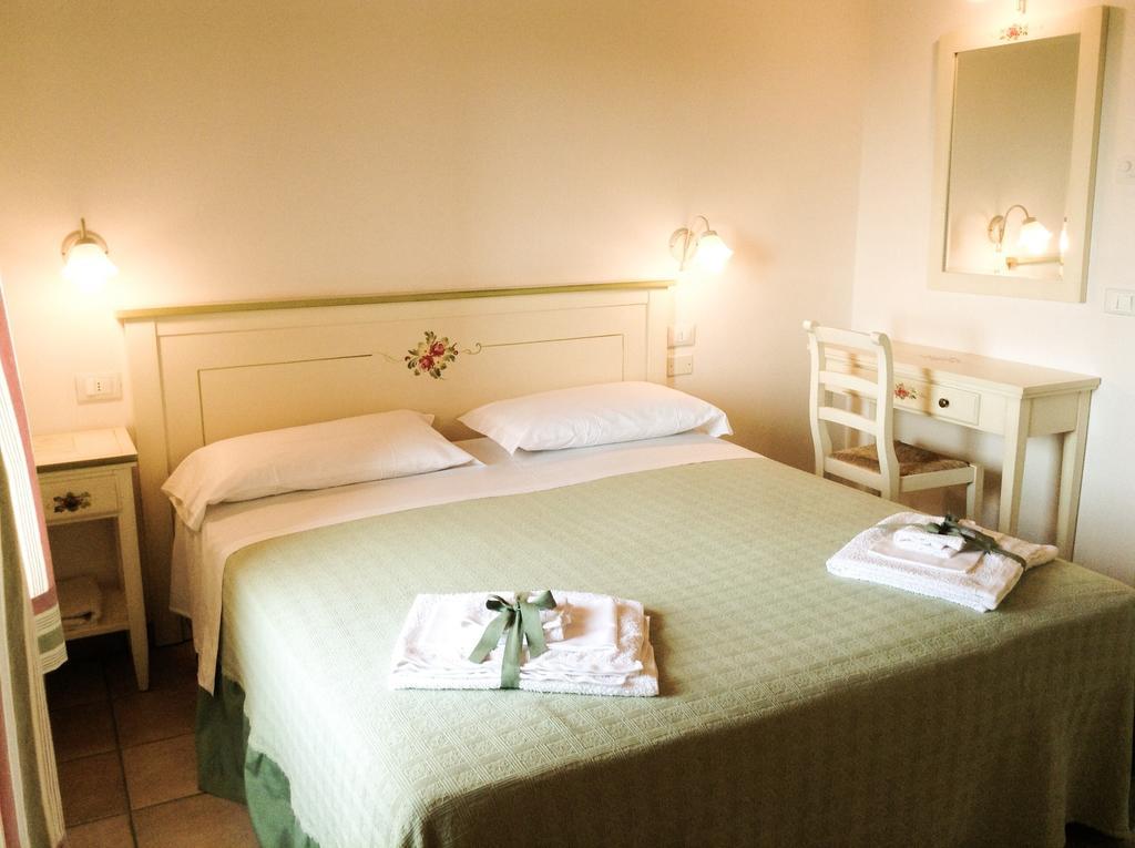 Отель Agriturismo Anna Caterina Кастельнуово-дель-Гарда Номер фото